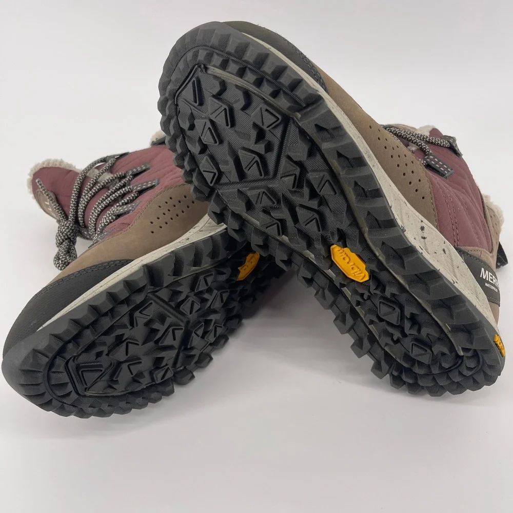 Merrell Women's Waterproof Winter Boots Insulated Vibram Burgundy‎ Size 6